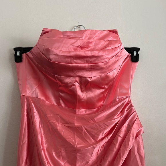 Coral Satin corset back Prom/Wedding dress with front slit - Picture 2 of 5